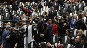 Licencias a 51 legisladores aprobadas por el Congreso
