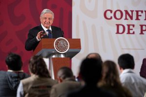 Conferencia lunes 6 de abril