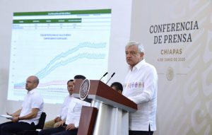 En el 4o. día de gira AMLO da conferencia desde Chiapas