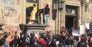 Manifestaciones violentas en Guadalajara por el jóven Giovanni