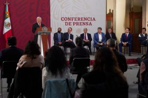 Presentan Reforma al SAR para mejor situación de retiro de trabajadores