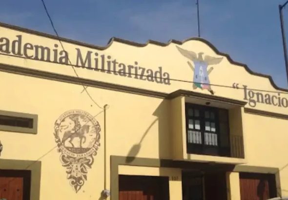 Escuela-Militarizada
