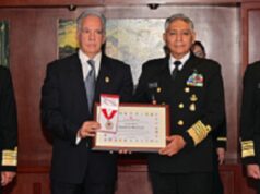 Entrega Cruz Roja la medalla “Henry Dunant” a Marina por el invaluable apoyo a la población civil
